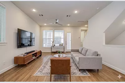 2810 Grand Fountains Drive #B, Houston, TX 77054 - Photo 9