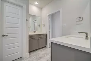 2810 Grand Fountains Dr, Houston, TX 77054 - Photo 31