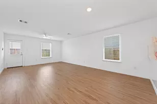 18667 San Salvo Dr Dr, New Caney, TX 77357 - Photo 9