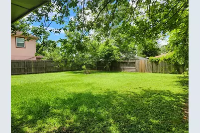 4518 Oak Shadows Drive, Houston, TX 77091 - Photo 7