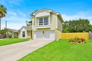 3863 Pecan Cir, La Porte, TX 77571 - Photo 3