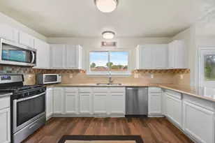 3863 Pecan Cir, La Porte, TX 77571 - Photo 13