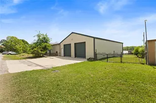 174 Lake Front Dr, Trinity, TX 75862 - Photo 39