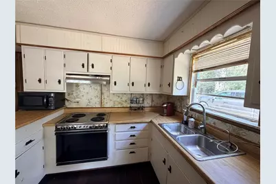 17882 County Road 431, Marquez, TX 77865 - Photo 7
