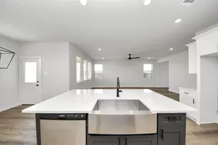 6522 Escondido Dr, Rosharon, TX 77583 - Photo 9