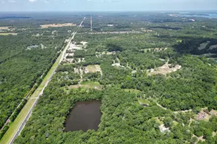 215 Garden West Rd, Conroe, TX 77304 - Photo 7