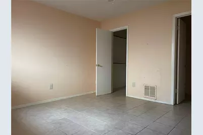 10751 Corona Lane, Houston, TX 77072 - Photo 9