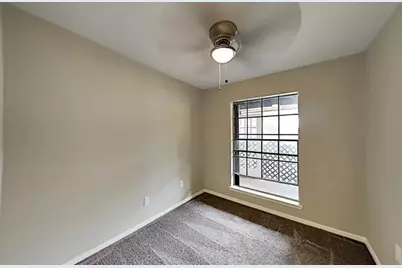 10912 Gulf Freeway #12, Houston, TX 77034 - Photo 5