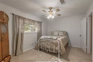 220 Elmwood St, Huntsville, TX 77320 - Photo 27