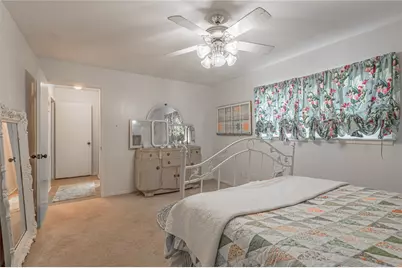 220 Elmwood Street, Huntsville, TX 77320 - Photo 21