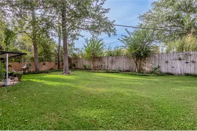 220 Elmwood Street, Huntsville, TX 77320 - Photo 37