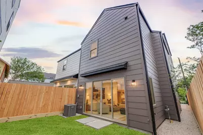 1312 Castle Court #B, Houston, TX 77006 - Photo 39