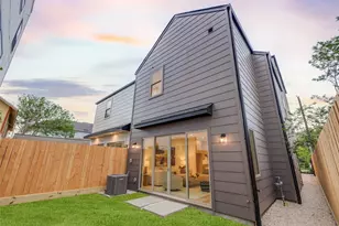 1312 Castle Ct, Houston, TX 77006 - Photo 39