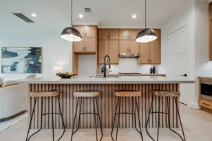 1312 Castle Ct, Houston, TX 77006 - Photo 3