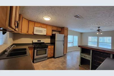 4415 McKinney Street, Houston, TX 77023 - Photo 5