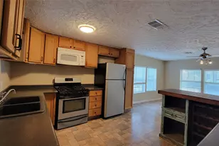 4415 McKinney St, Houston, TX 77023 - Photo 5