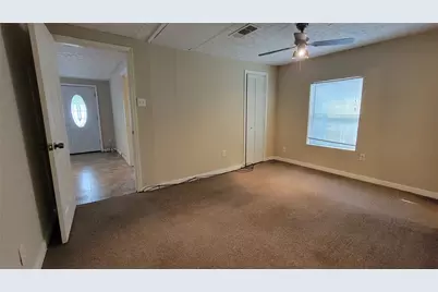 4415 McKinney Street, Houston, TX 77023 - Photo 9