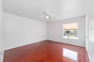10831 Cayman Mist Dr, Houston, TX 77075 - Photo 17