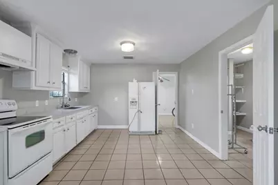 7644 Spring Cypress Road, Spring, TX 77379 - Photo 13