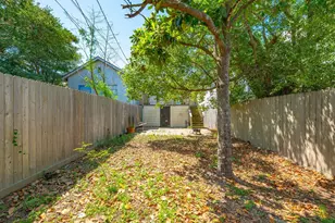 620 Ball, Galveston, TX 77550 - Photo 21