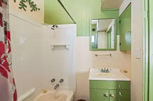 620 Ball, Galveston, TX 77550 - Photo 17