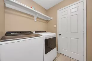 16011 Lausanne Dr, Houston, TX 77070 - Photo 5