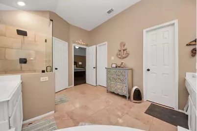 16011 Lausanne Drive, Houston, TX 77070 - Photo 9