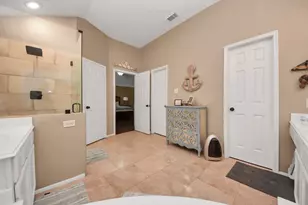 16011 Lausanne Dr, Houston, TX 77070 - Photo 9