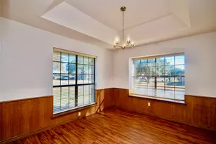 510 Russell Ct, Hallettsville, TX 77964 - Photo 9