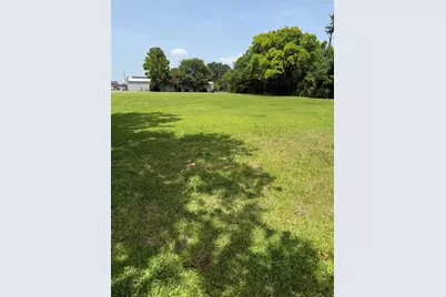 414 W Main Street, Baytown, TX 77520 - Photo 9