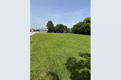 414 W Main Street, Baytown, TX 77520 - Photo 13