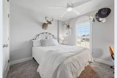 1702 Twin Oaks Circle, Brenham, TX 77833 - Photo 15