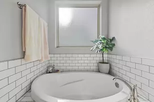 1702 Twin Oaks Cir, Brenham, TX 77833 - Photo 13