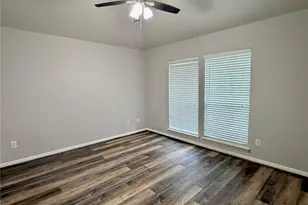 1510 Flanders Field Ln, Sugar Land, TX 77498 - Photo 13
