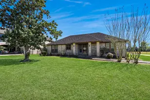 5415 Raintree Dr, Missouri City, TX 77459 - Photo 9