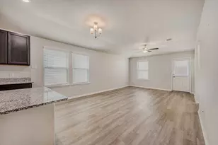 5345 Basquiat Dr, Houston, TX 77048 - Photo 5