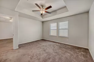 5345 Basquiat Dr, Houston, TX 77048 - Photo 9