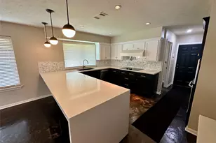 2931 Pasture Ln, Sugar Land, TX 77479 - Photo 5