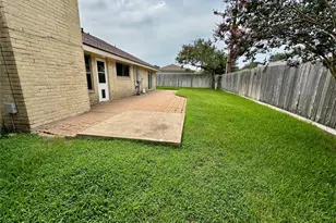 2931 Pasture Ln, Sugar Land, TX 77479 - Photo 9
