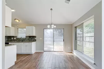 16938 Enchanted Circle E, Sugar Land, TX 77498 - Photo 9