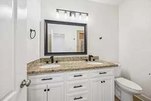 5402 Jonathan Ln, Houston, TX 77011 - Photo 17