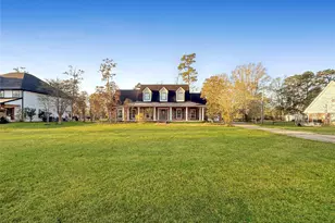 1330 Woodway Blvd, Sour Lake, TX 77659 - Photo 1