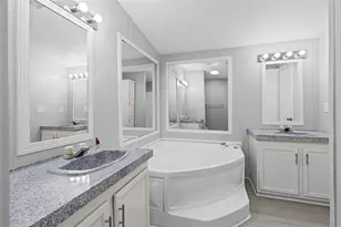 184 Lions Cir, Onalaska, TX 77360 - Photo 13