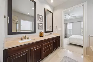 2048 Fannin Station S, Houston, TX 77045 - Photo 23