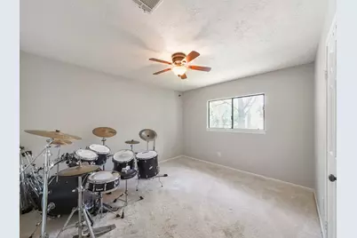 8010 Pinyon Creek Court, Houston, TX 77095 - Photo 25