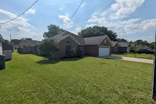 1035 N Colbert St, Dayton, TX 77535 - Photo 17