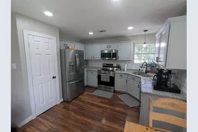 1035 N Colbert Street, Dayton, TX 77535 - Photo 7