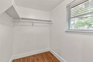 9639 Springview Ln, Houston, TX 77080 - Photo 11