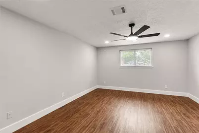 9639 Springview Lane, Houston, TX 77080 - Photo 15