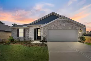 19757 Flag Vw Dr, Montgomery, TX 77316 - Photo 1